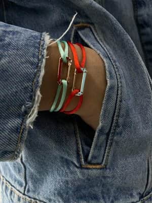 צמיד אטב חוליה זהב ואמייל עם חוט מודולארי