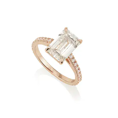 טבעת אירוסין, יהלום מעבדה בחיתוך אמרלד