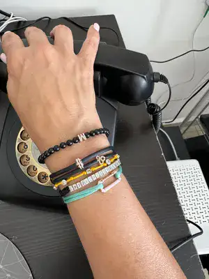 דולר משובץ יהלומים